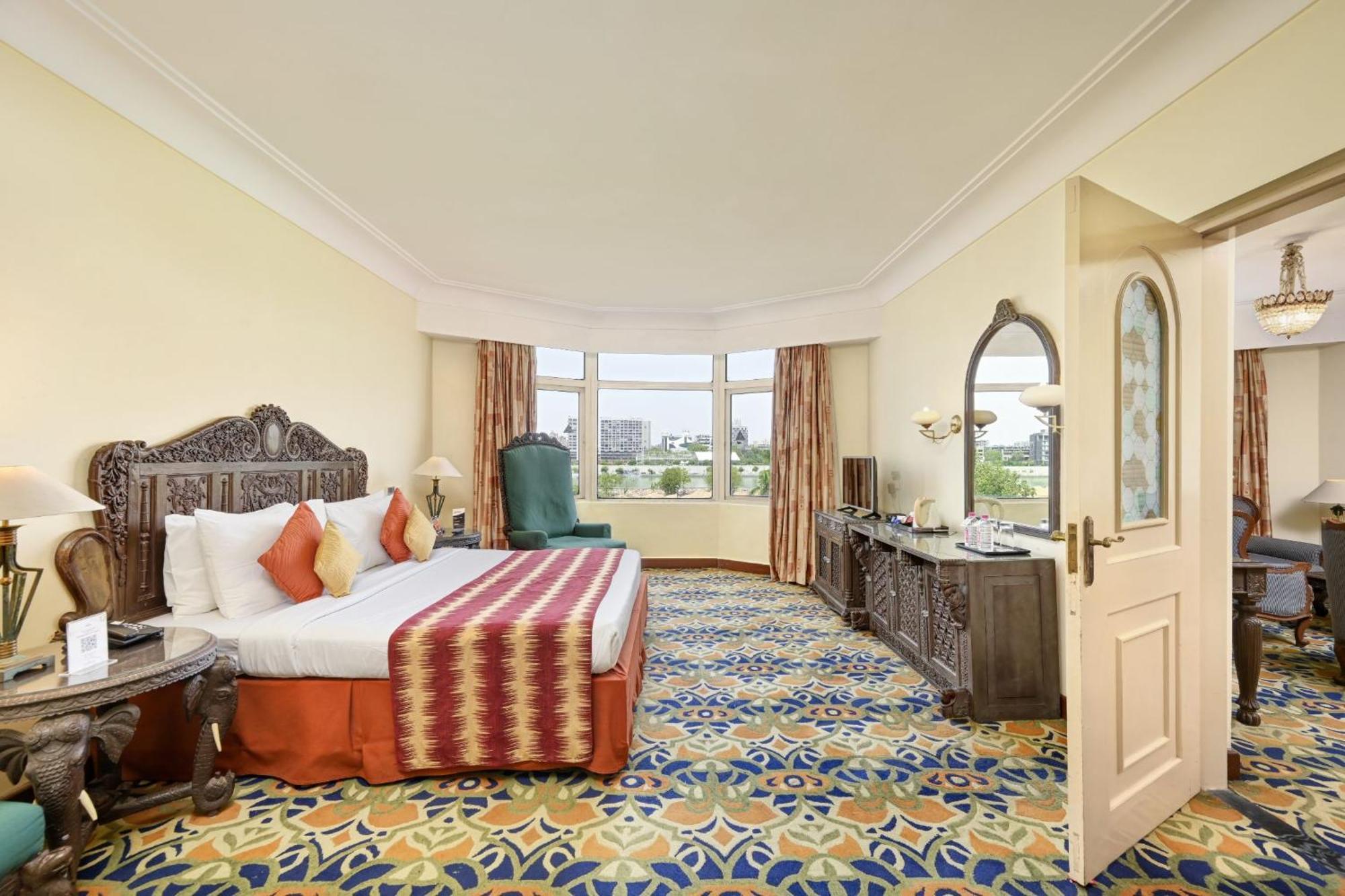Presidential Suite,1420969290:JPEG